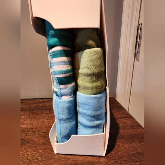 Hanes Boys' Tagless Briefs - Blue and White - Picture 2 of 3